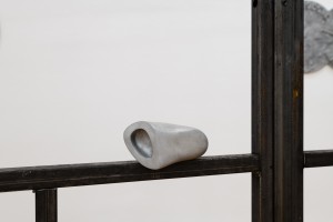 Kerstin von Gabain, Shell (Foot), 2022, aluminum, 15 x 7 x 8,5 cm, courtesy of the artist and EXILE, Vienna