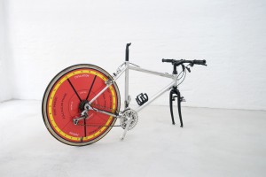 Lucia Elena Průša, Cycle, 2018, Aluminium, steel, rubber, plastic, UV-print, 14 x 85 x 60 cm