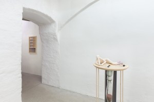 Chiara Bals & Jumpei Shimada, time sits crosslegged, exhibition view